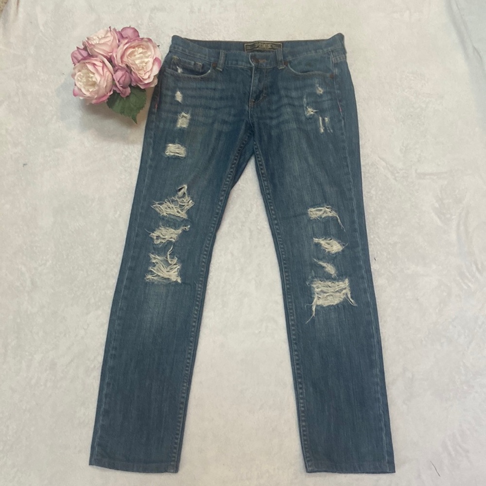 Victoria’s Secret Limited Edition PINK Size 4 Distressed Jeans